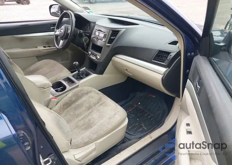 2010 Subaru Legacy 2.5I z USA, uszkodzony, nr VIN 4S3BMAA68A1218754